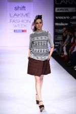 Model walk the ramp for Shift,Payal Khandwala,Roma Narsinghani show at Lakme Fashion Week Day 2 on 4th Aug 2012 (115).JPG